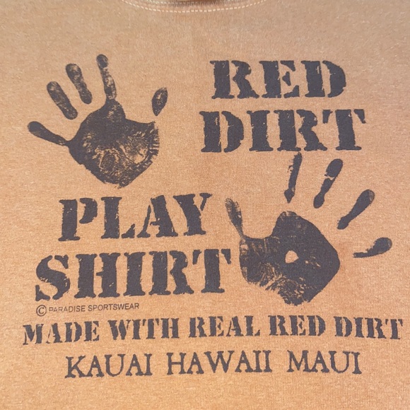 Gildan T Shirt came from KAUAI HAWAII MAUI🧦 - Picture 2 of 3